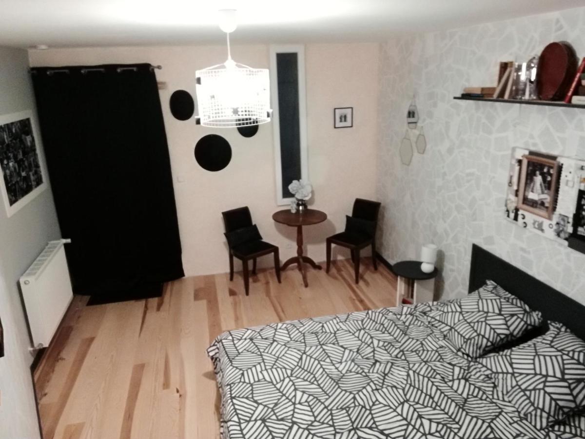 Un Nid Pour La Nuit, Chambres D'Hotes Saint-Géry Exterior foto