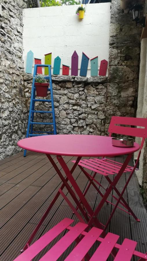 Un Nid Pour La Nuit, Chambres D'Hotes Saint-Géry Exterior foto